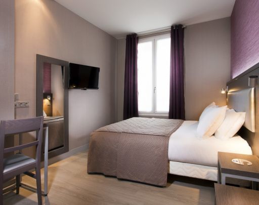 Hotel des Pavillons Paris  大床加床房